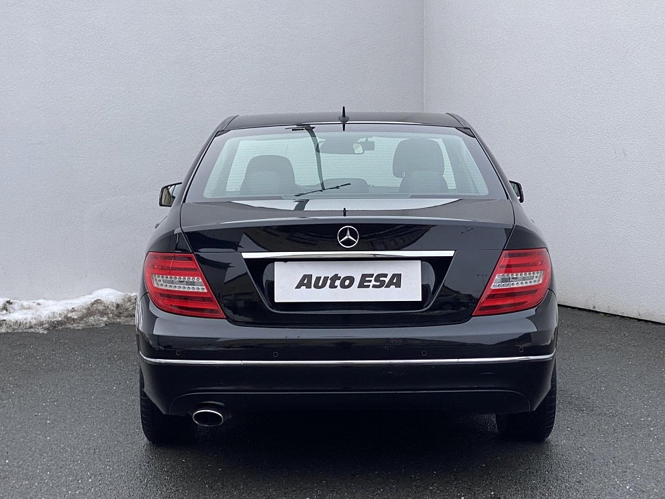 Mercedes-Benz Třída C 2.2 CDi Avantgarde C 220