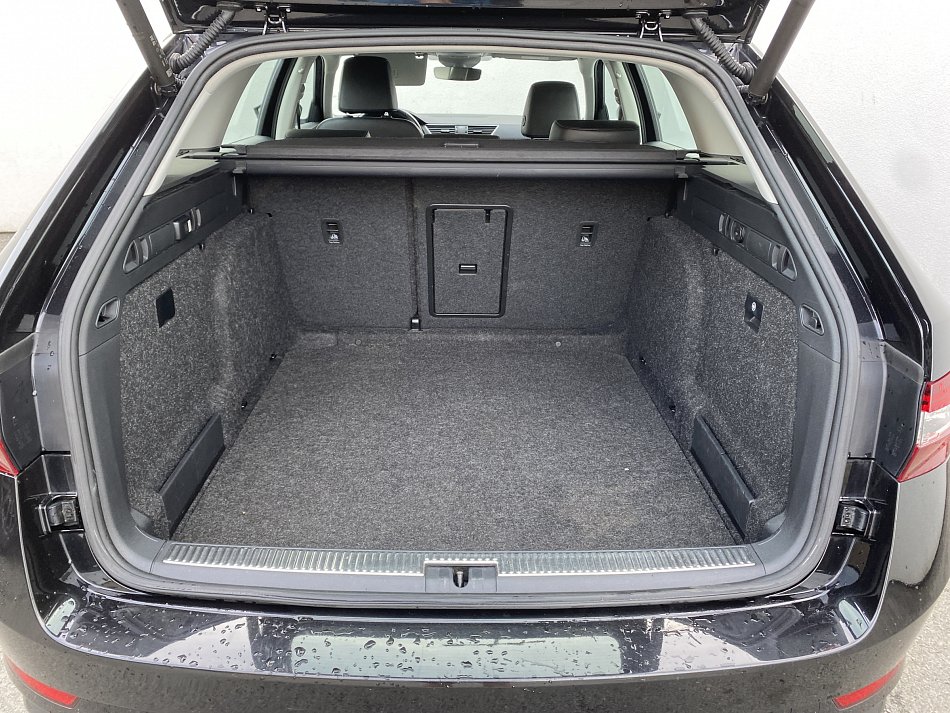 Škoda Superb III 1.8 TSi Style