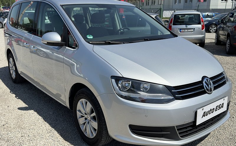 Volkswagen Sharan 2.0 TDi 
