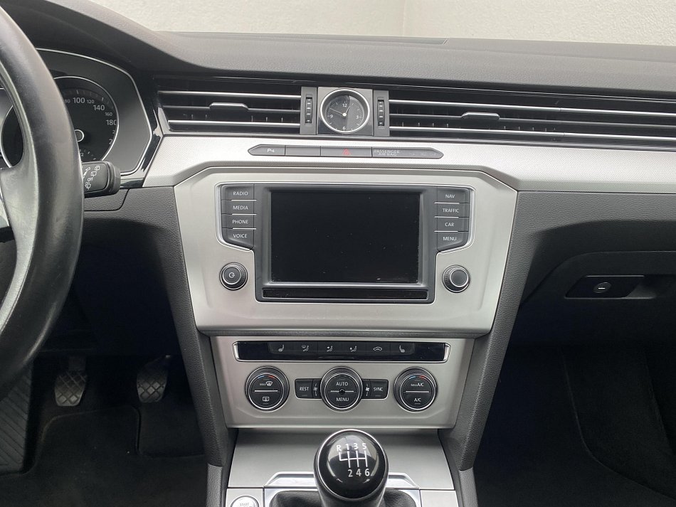 Volkswagen Passat 1.6 TDi Comfortline