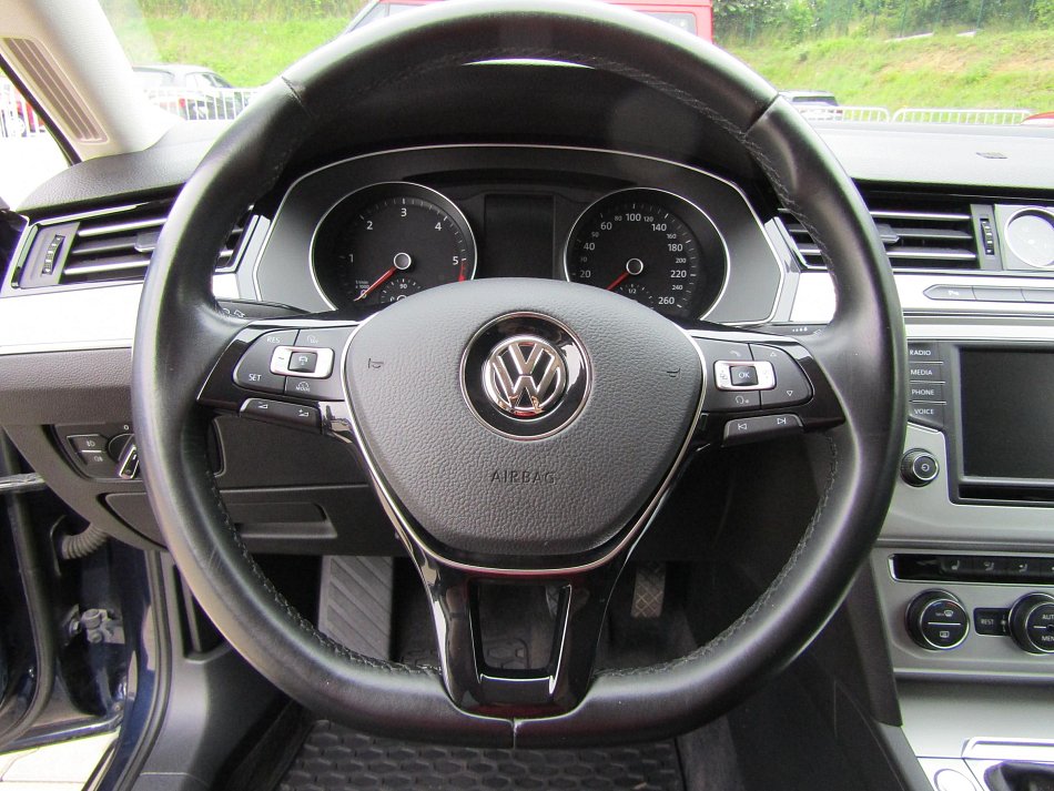 Volkswagen Passat 1.6 TDi 