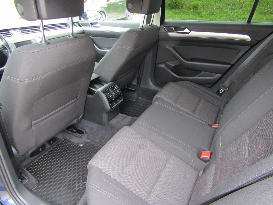 Volkswagen Passat 1.6 TDi 