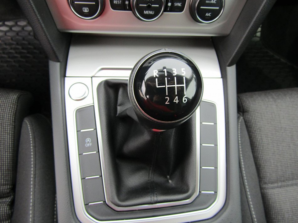 Volkswagen Passat 1.6 TDi 