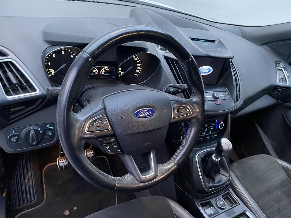 Ford Kuga 2.0 TDCi ST-Line