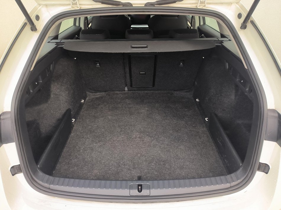 Škoda Octavia IV 2.0 TDi Style