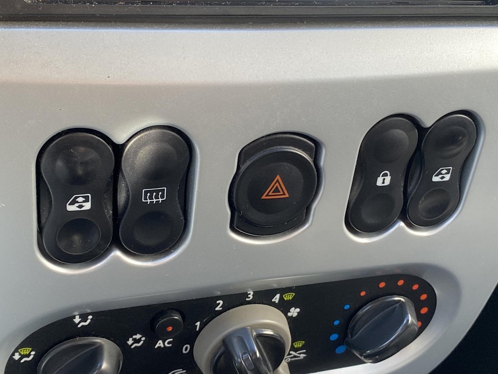 Dacia Sandero 1.4 MPi 