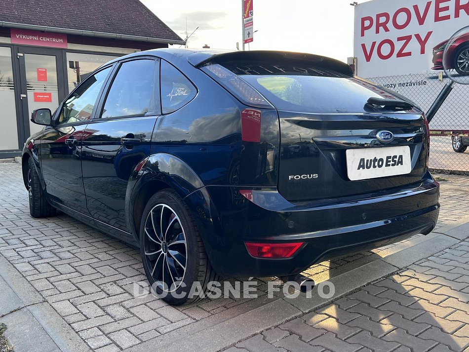 Ford Focus 1.6i 