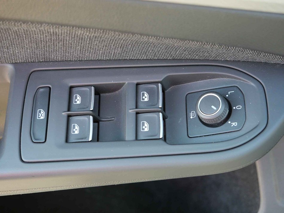 Volkswagen Golf 1.0 eTSi Life