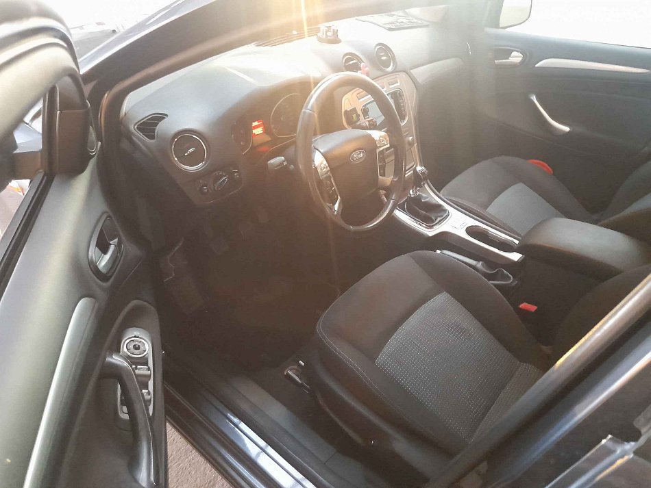 Ford Mondeo 2.0TDCi 