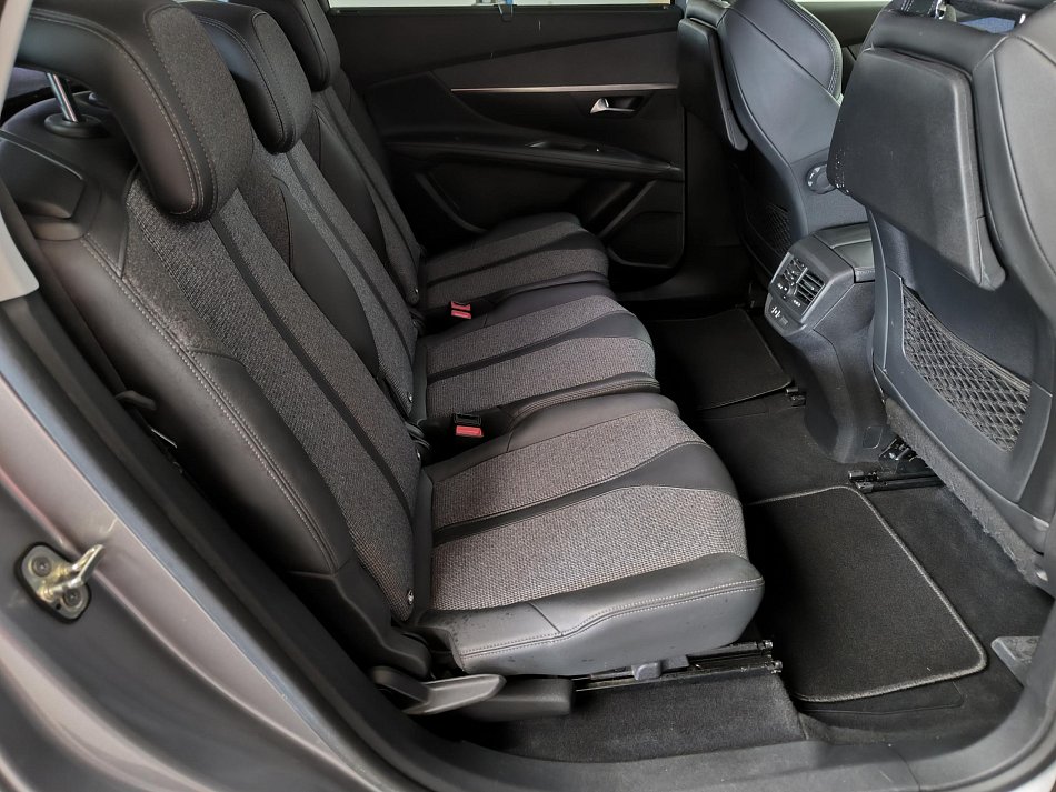 Peugeot 5008 1.5 HDi Allure