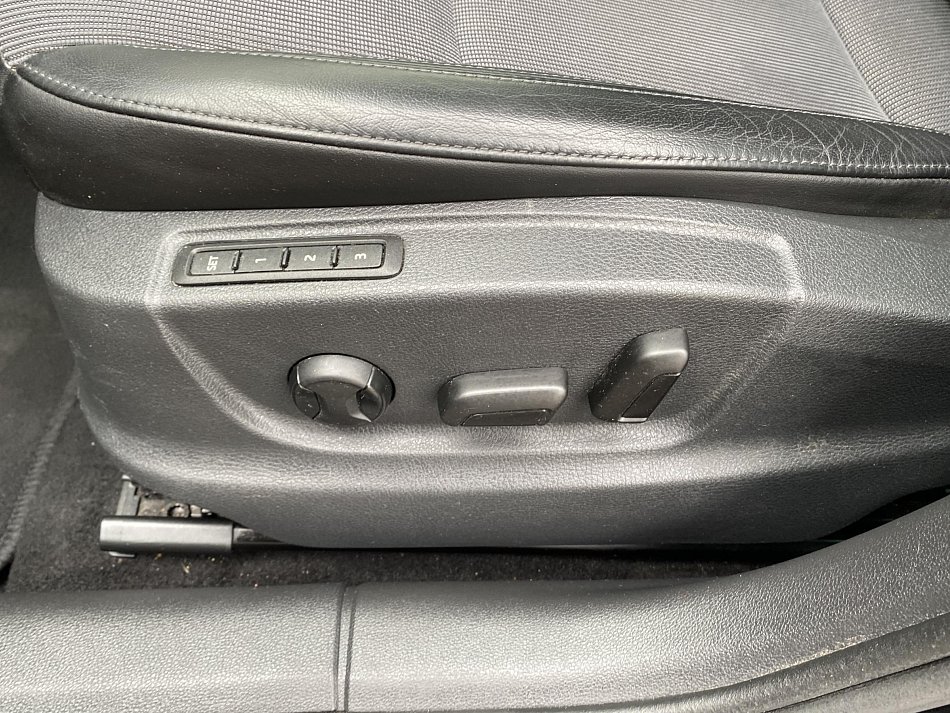 Škoda Octavia III 1.5 TGi Style