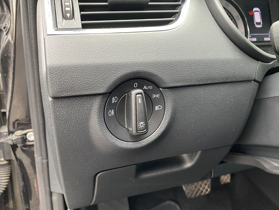 Škoda Octavia III 1.5 TGi Style