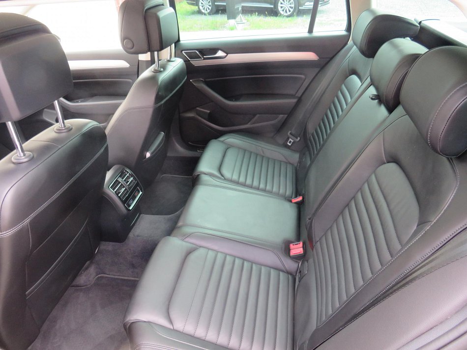 Volkswagen Passat 2.0 TSi Highline 4X4