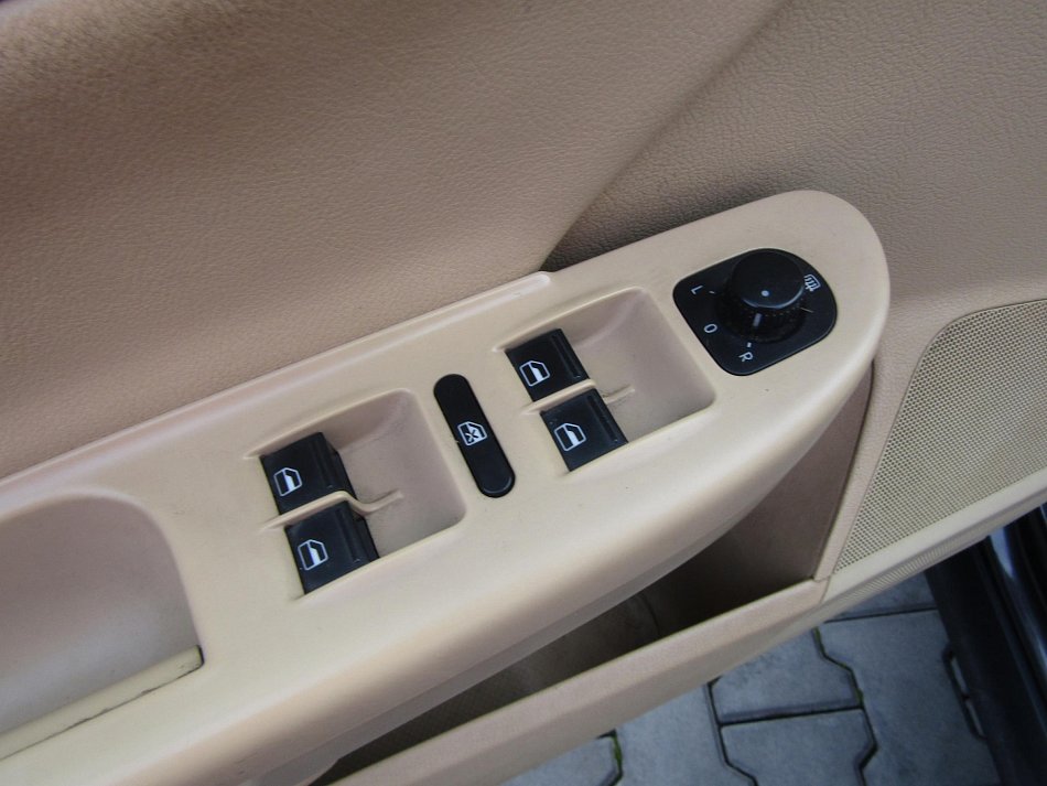 Volkswagen Passat 2.0 TDi 