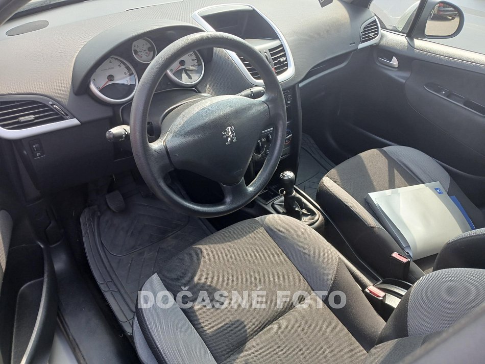 Peugeot 207 1.4i 