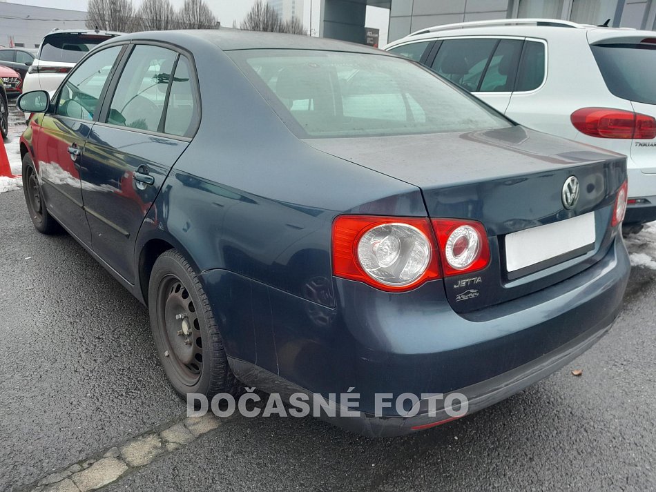 Volkswagen Jetta 1.6i 