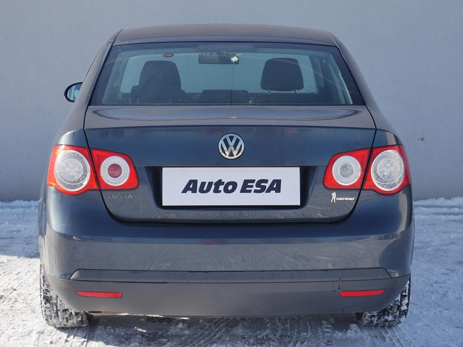 Volkswagen Jetta 1.6i 