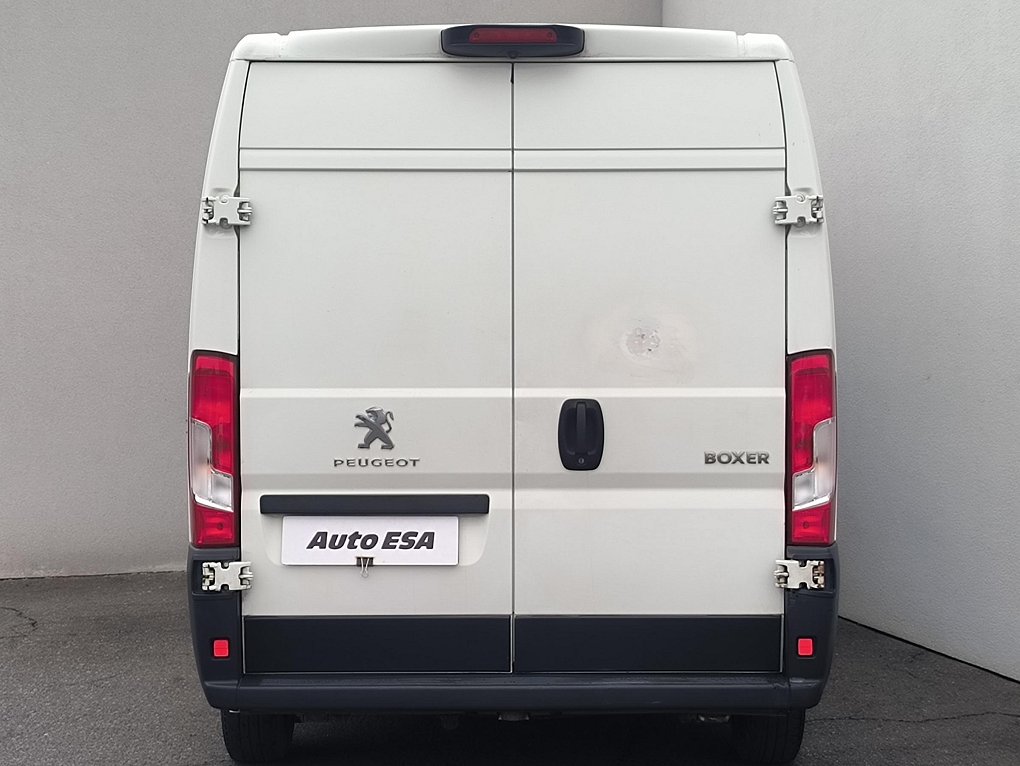 Peugeot Boxer 2.0HDi  L3H2 6míst