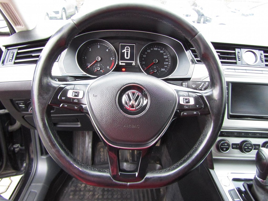 Volkswagen Passat 2.0 TDi 