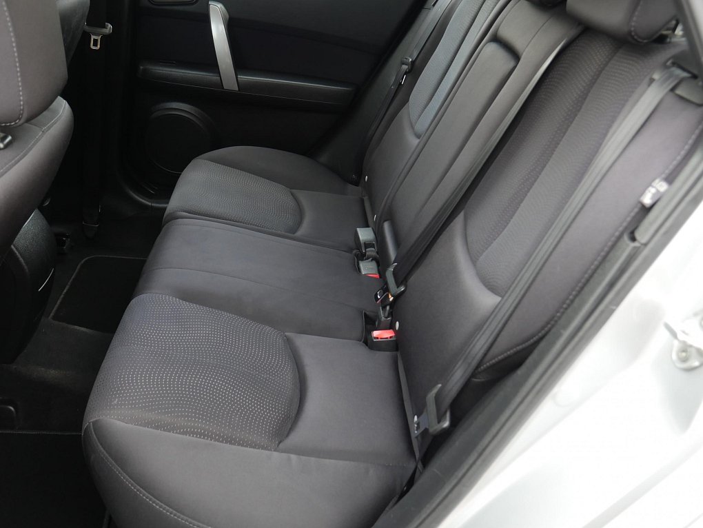 Mazda 6 2.0 i 