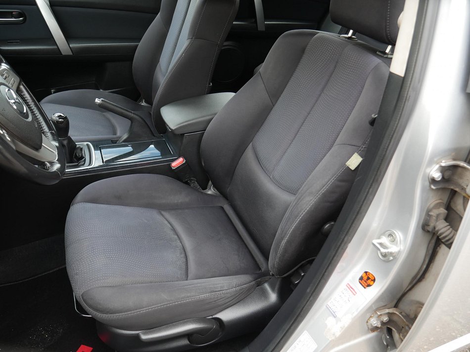 Mazda 6 2.0 i 