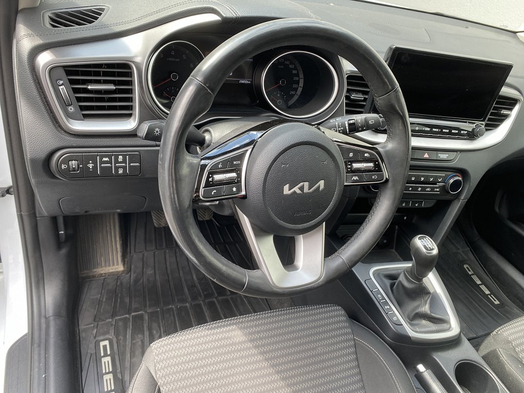 Kia Ceed 1.5 TGDi TOP SW