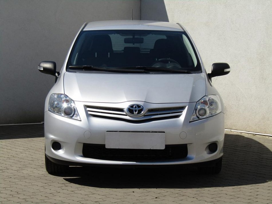 Toyota Auris 1.3VVT-i 