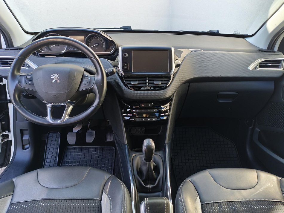 Peugeot 2008 1.2 PT Allure