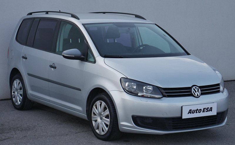 Volkswagen Touran 1.6 TDi  7míst
