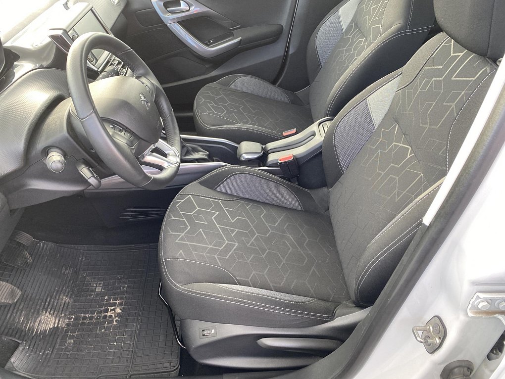 Peugeot 2008 1.2 PT Active