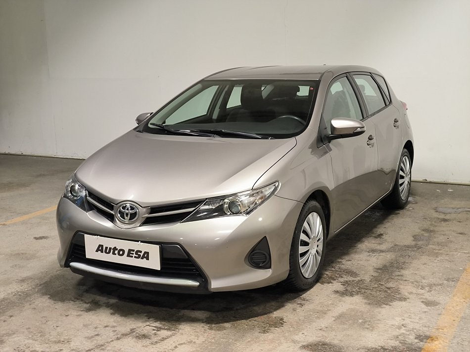 Toyota Auris 1.3 VVT-i Cool