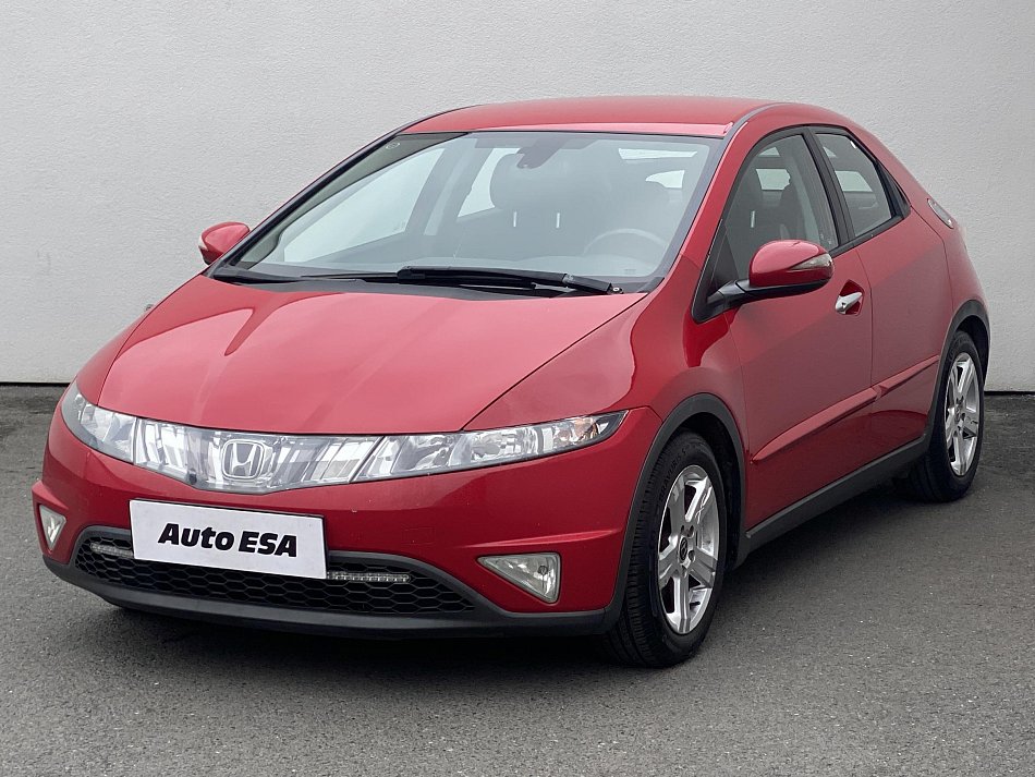 Honda Civic 1.8 i-VTEC Sport
