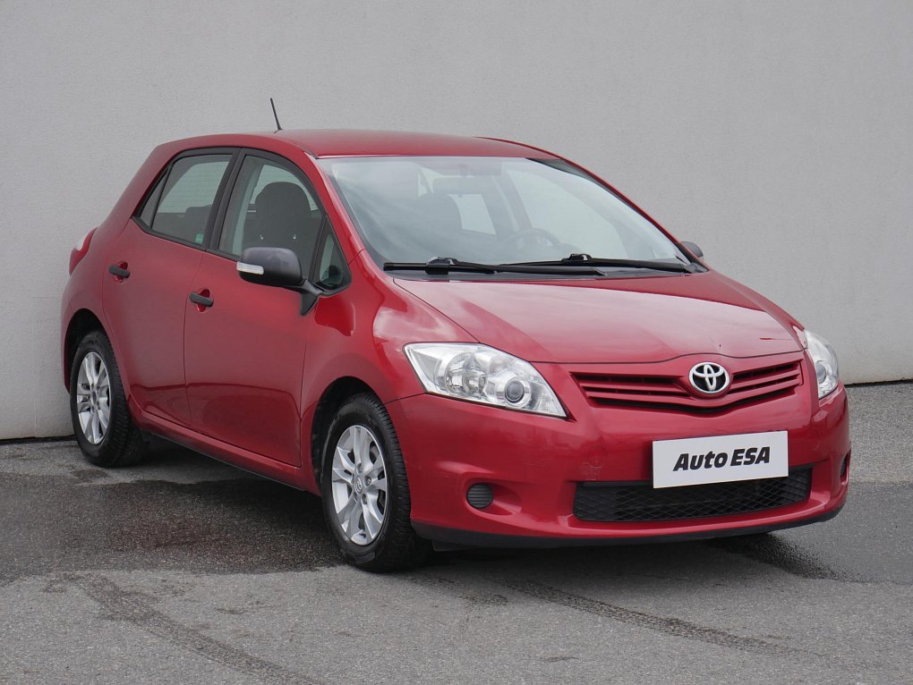 Toyota Auris 1.3VVT-i 