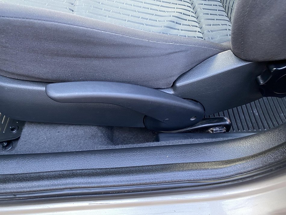 Škoda Octavia 2.0MPI Tour