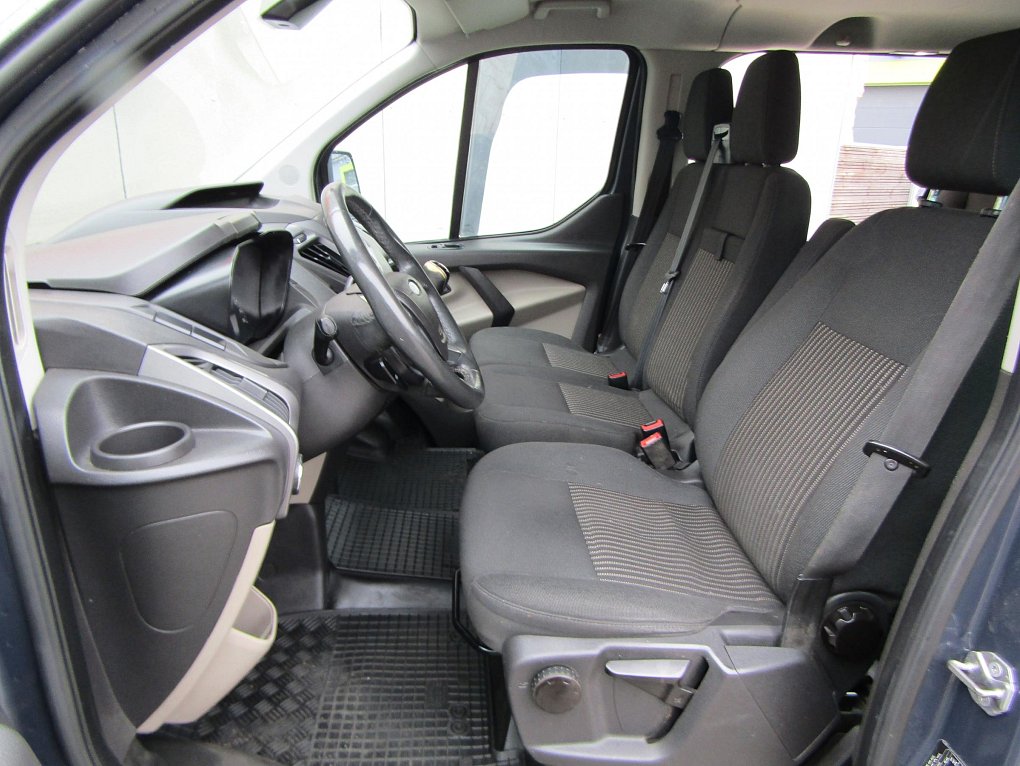 Ford Transit Custom 2.2TDCi Trend 6míst