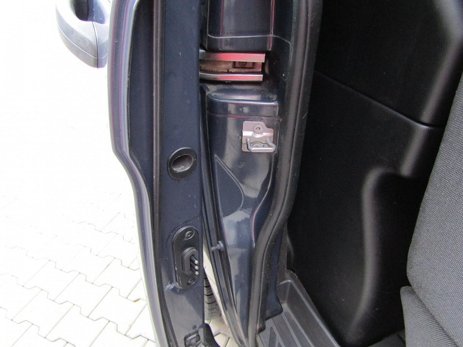 Ford Transit Custom 2.2TDCi Trend 6míst