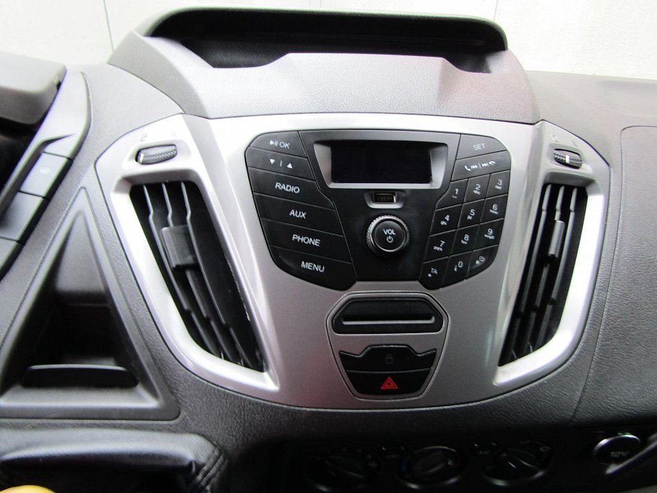Ford Transit Custom 2.2TDCi Trend 6míst