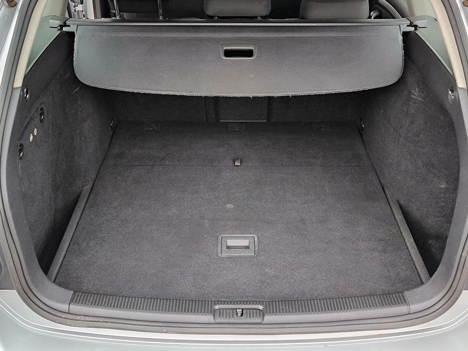 Volkswagen Golf 1.6 