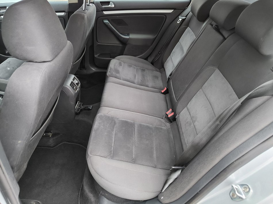 Volkswagen Golf 1.6 