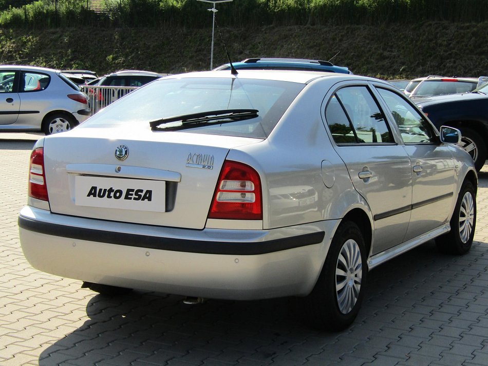 Škoda Octavia 2.0i 