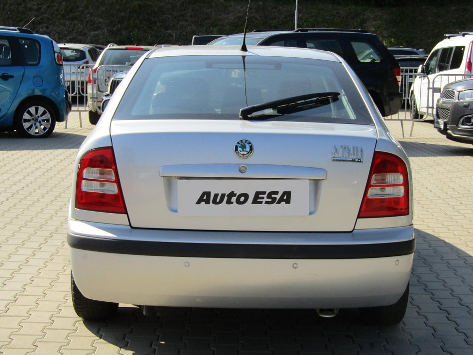 Škoda Octavia 2.0i 