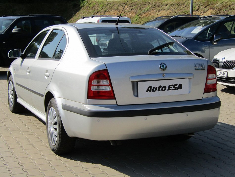 Škoda Octavia 2.0i 