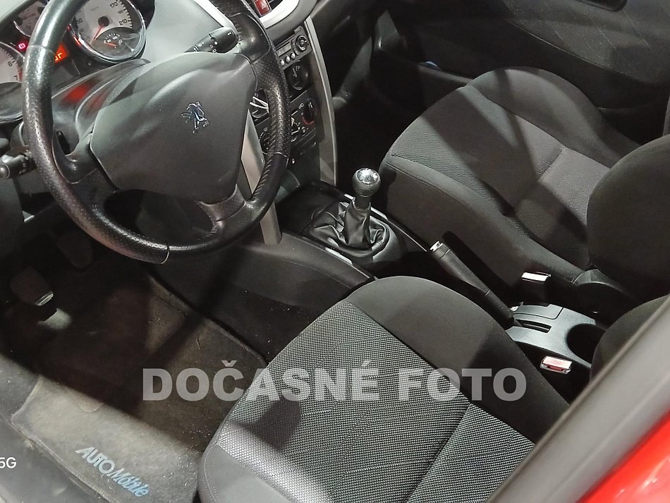 Peugeot 207 1.6 VTi 