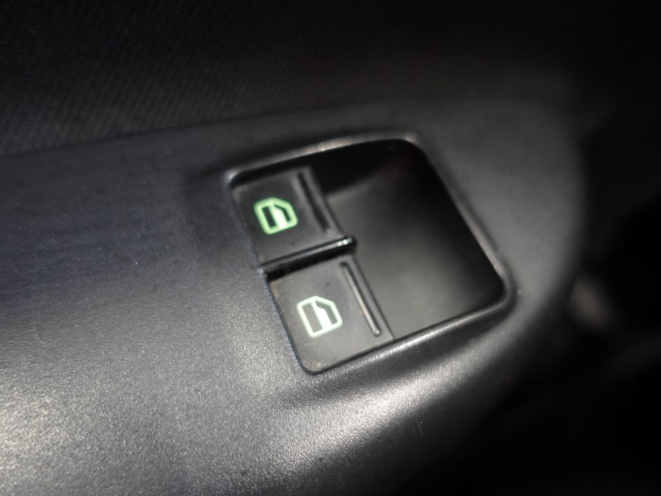 Škoda Octavia II 1.6MPi Ambiente