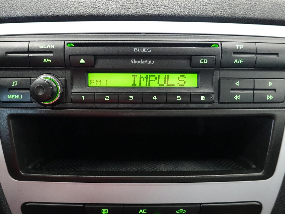 Škoda Octavia II 1.6MPi Ambiente