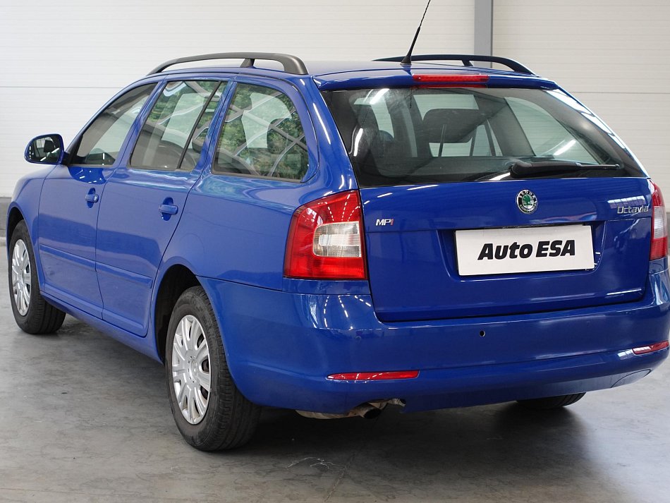 Škoda Octavia II 1.6MPi Ambiente