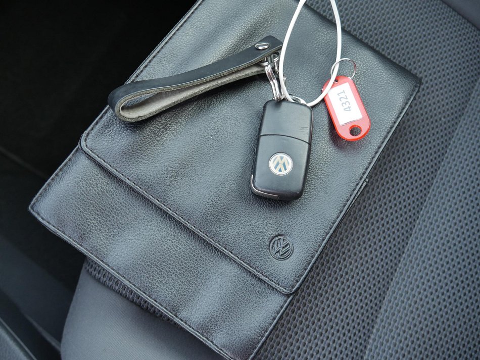 Volkswagen Touran 1.6 TDi  7míst