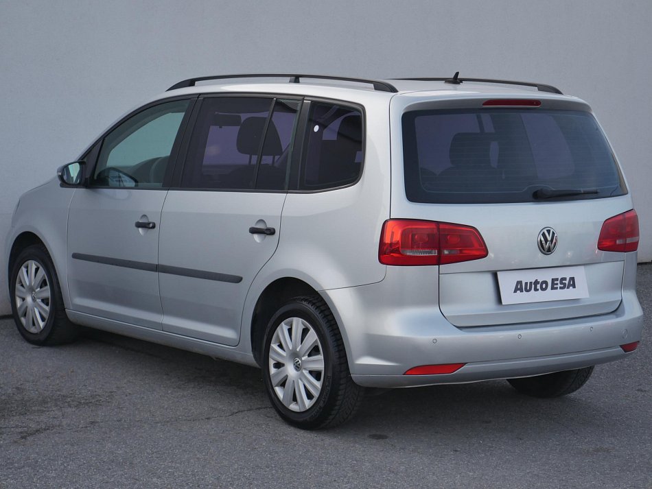 Volkswagen Touran 1.6 TDi  7míst