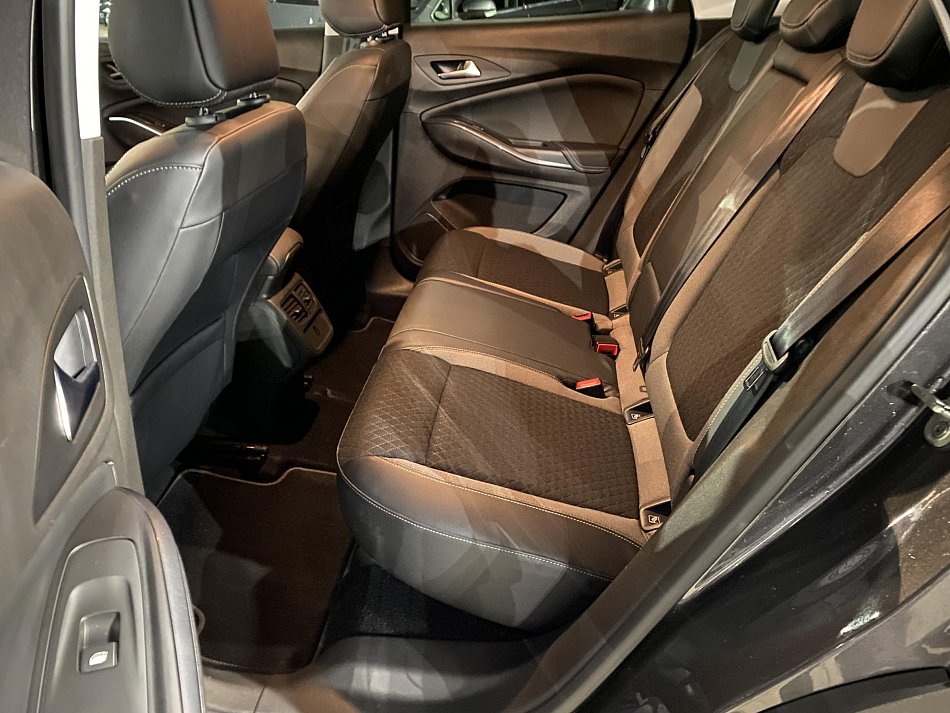 Opel Crossland X 1.2T Innovation