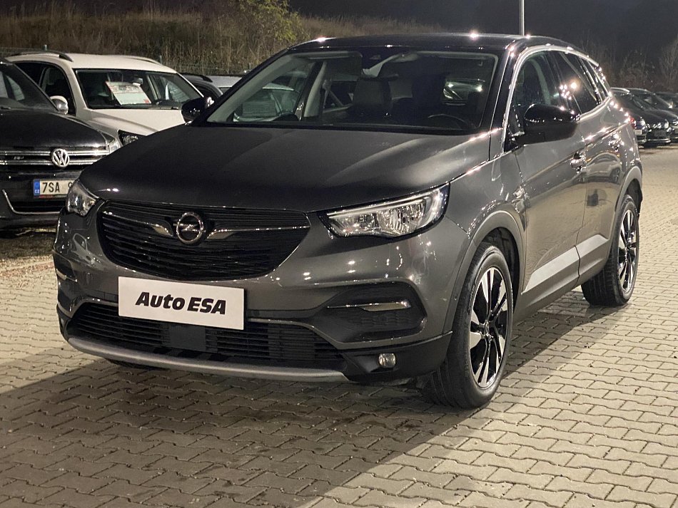 Opel Crossland X 1.2T Innovation